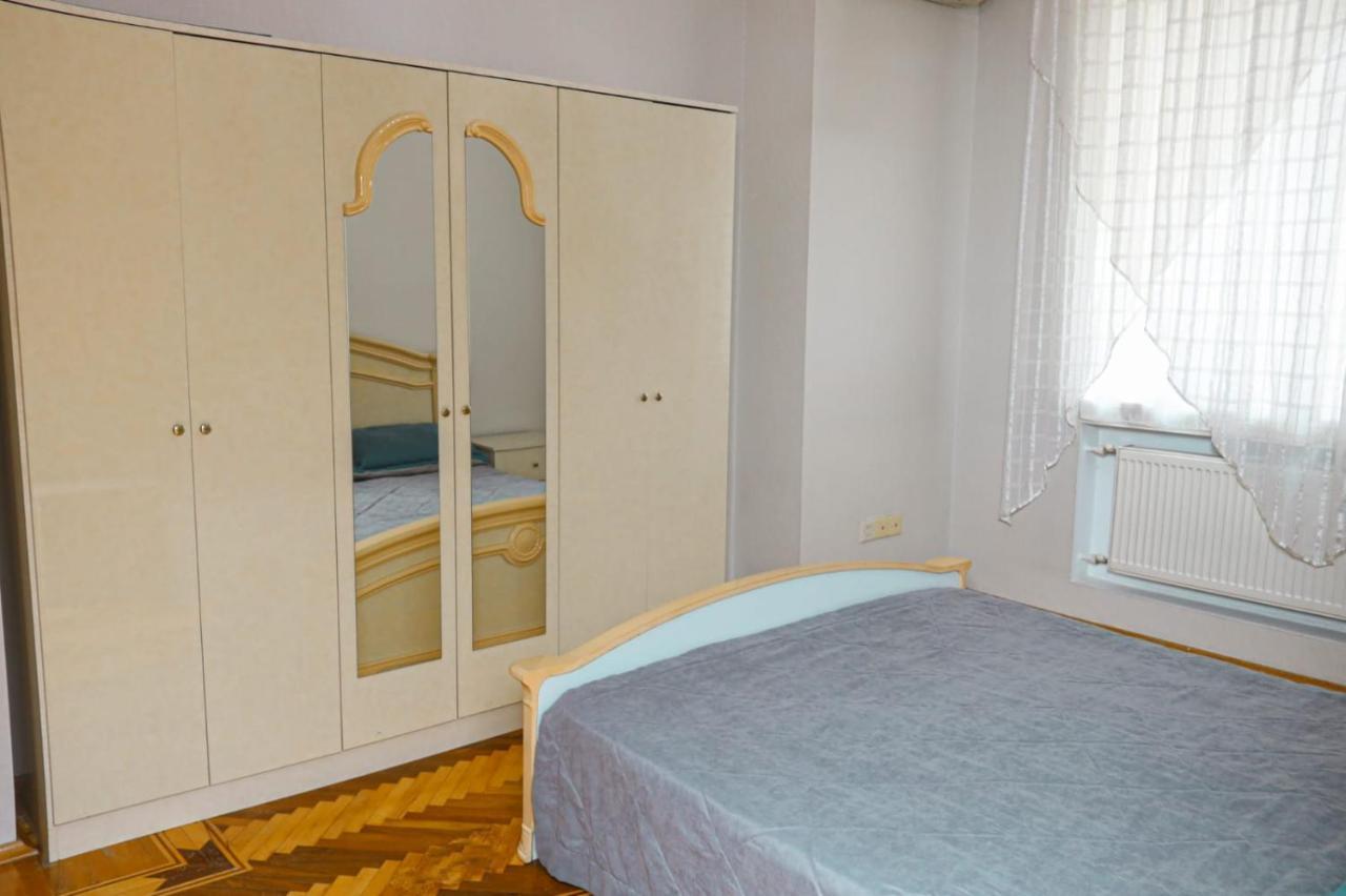 Azneft Royal Suite Apartment Sea View Baku Exterior foto