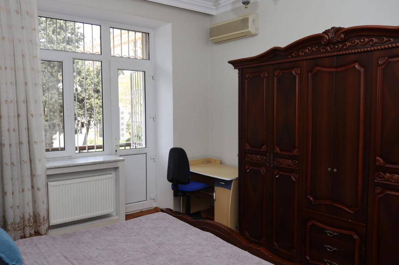 Azneft Royal Suite Apartment Sea View Baku Exterior foto